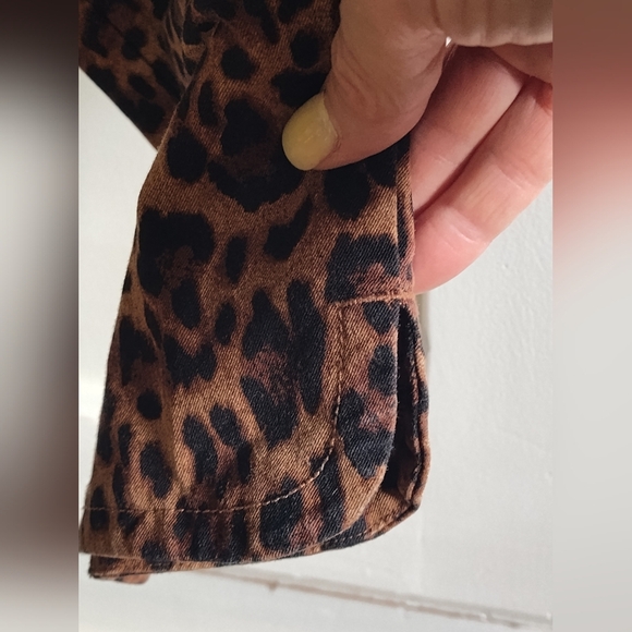 Isaac's Mizrahi Live! Women's Leopard Print Leggings | Sz 6 - Picture 3 of 6